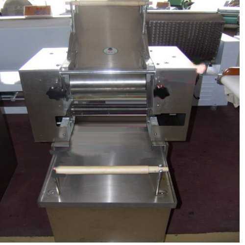 عکس دستگاه رشته کن اتوماتیک با نوار نقاله