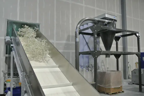 دستگاه آسیاب پلاستیک در کارخانه