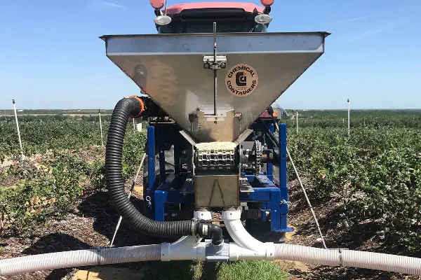 دستگاه کودپاش کشاورزی