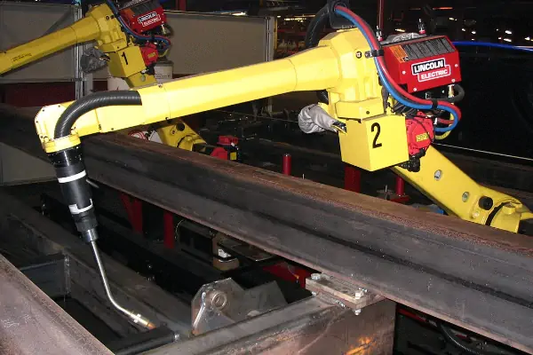 ربات های صنعتی مفصلی