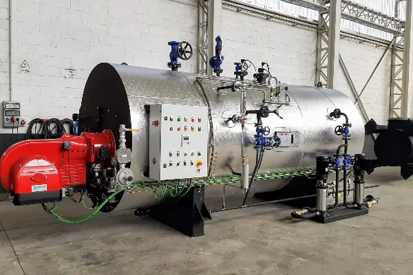 عکس دستگاه بویلر صنعتی در کارخانه