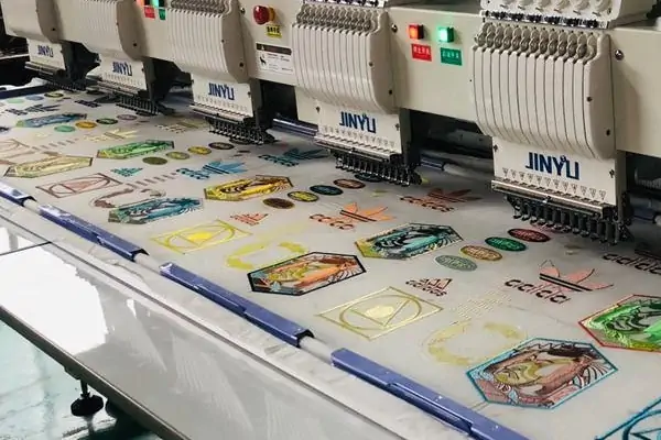 عکس دستگاه گلدوزی روشن