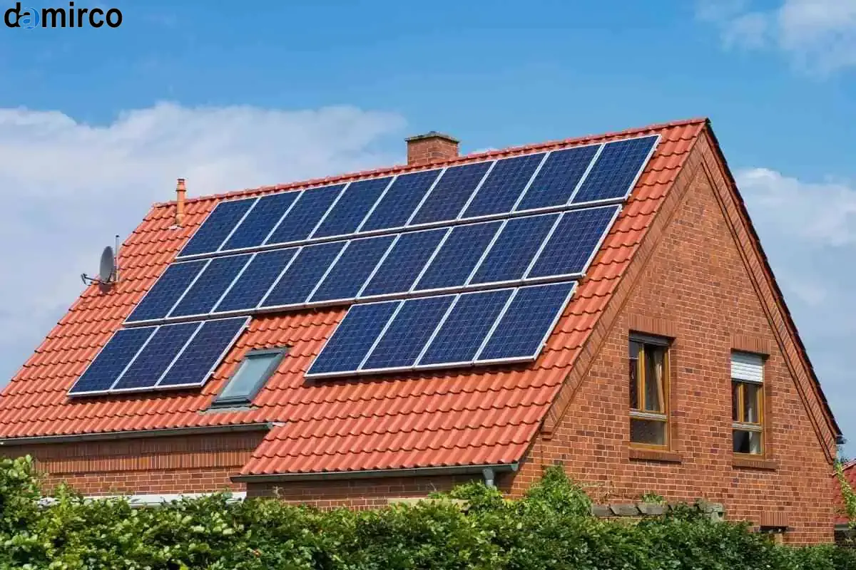 خط تولید پنل خورشیدی در کارخانه