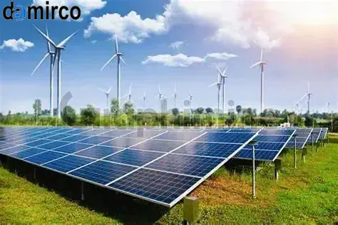 خط تولید پنل خورشیدی در حال کار، تکنولوژی پیشرفته تولید پنل خورشیدی، تجهیزات صنعتی خط تولید پنل خورشیدی