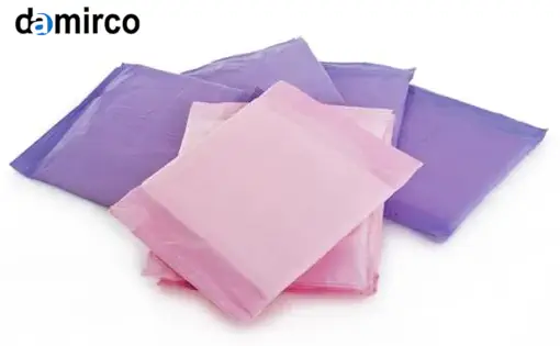 خط تولید پیشرفته نوار بهداشتی در حال بسته‌بندی نهایی محصولات برای صادرات