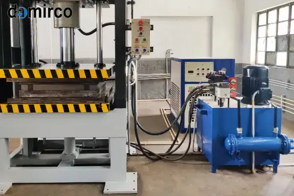 عکس دستگاه پرس هیدرولیک