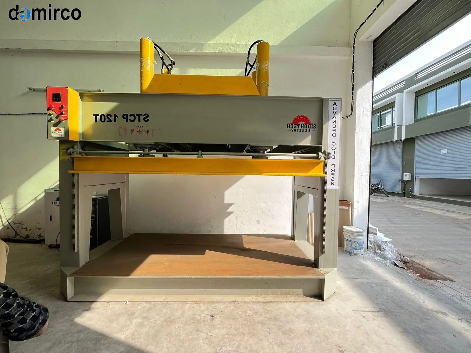 پرس چوب گرم و سرد