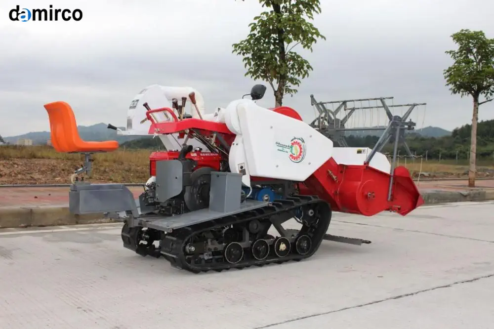 عکس کمباین در حین برداشت عدس