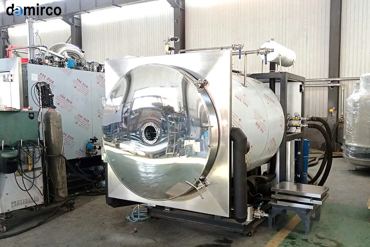 دستگاه میوه خشک کن خانگی استیل با سینی‌های پر از برش‌های پرتقال و کیوی