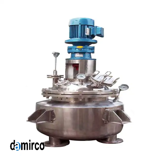 عکس راکتور شیمیایی تیتانیومی با موتور از بالا