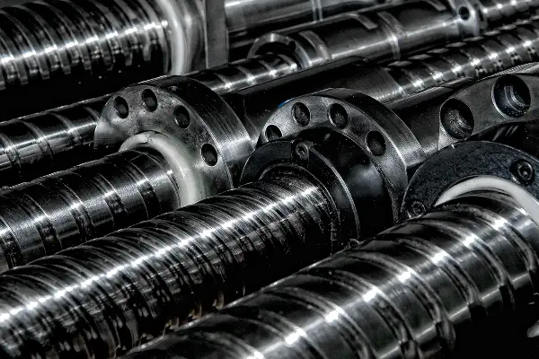 چهار عدد بال اسکرو سیاه رنگ