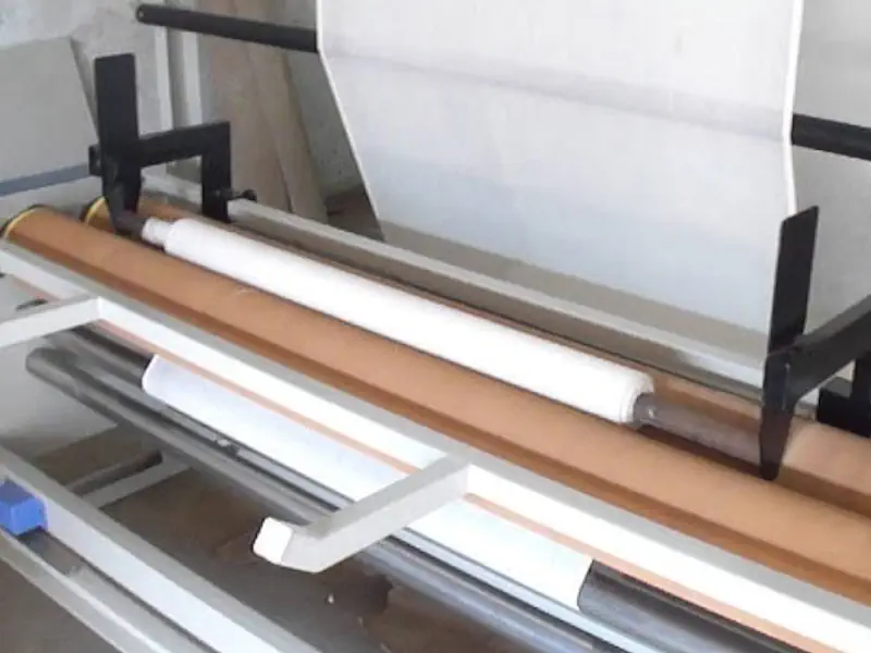 عکس دستگاه رول به رول پارچه