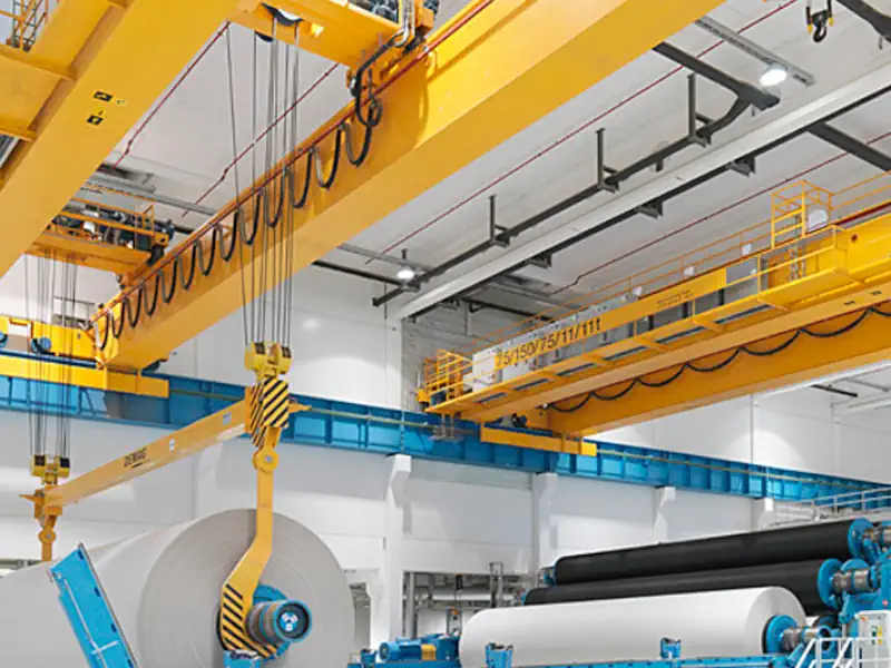 عکس جرثقیل سقفی در کارخانه