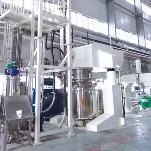 عکس خط تولید چسب در کارخانه