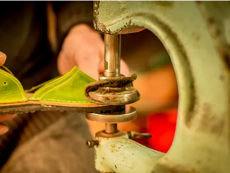 عکس خط تولید کفش