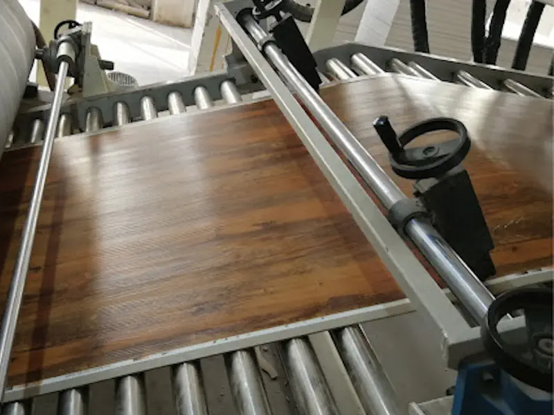 عکس دستگاه تولید کفپوش