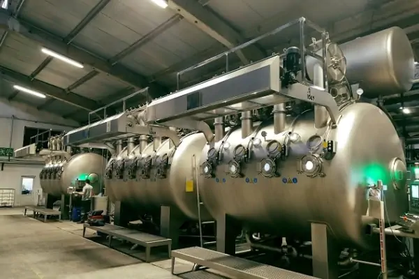 عکس ماشین آلات رنگرزی نخ و پارچه استیل