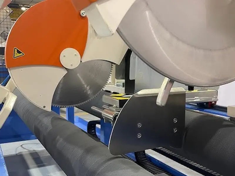 برش رول به رول کاغذ