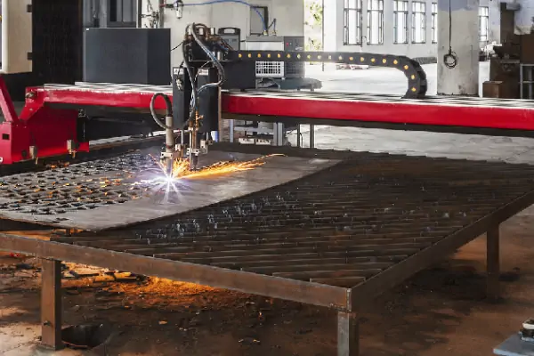 عکس جوشکاری ورق آلومینیوم با دستگاه cnc برش پلاسما