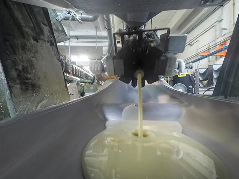 عکس دستگاه تزریق فوم