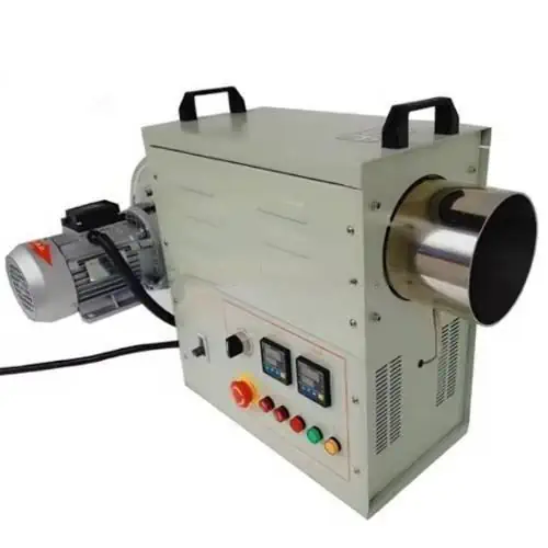 عکس بلوئر صنعتی بزرگ در زمینه سفید