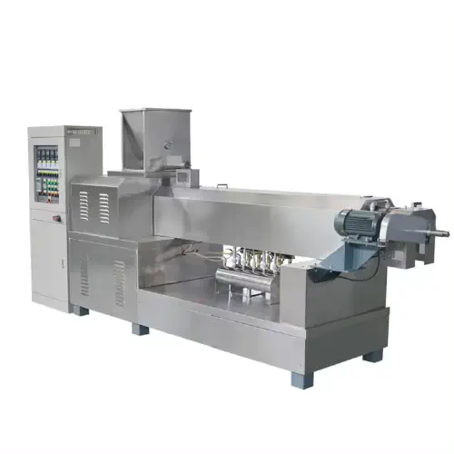 عکس خط تولید ماکارونی در زمینه سفید