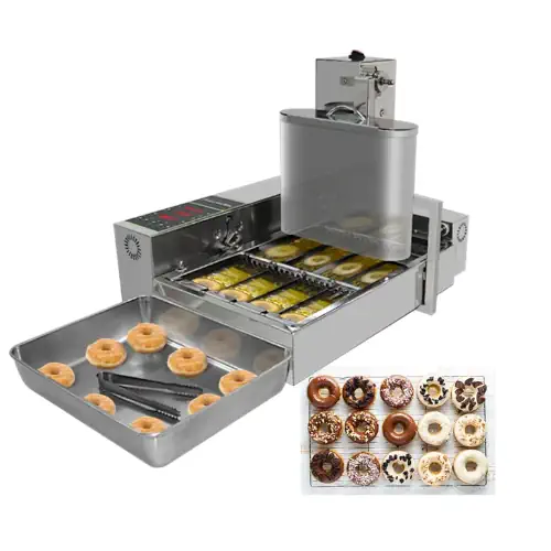 عکس دستگاه نیمه اتوماتیک تولید دونات حاوی تعداد زیادی دونات در سینی
