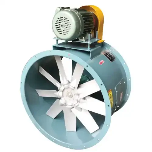 عکس فن جریان محوری صنعتی آبی با پره های سفید و موتور در بالا