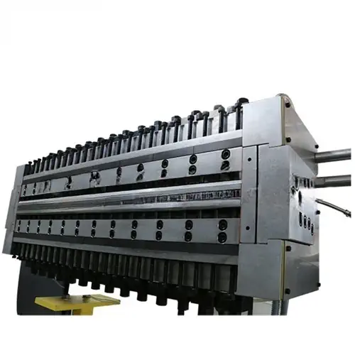 عکس قالب ورق پلاستیکی