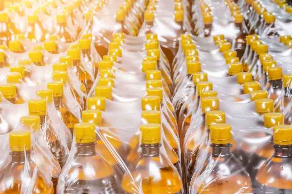 عکس فیلم پلی اتیلن روی نوشابه