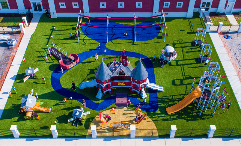 عکس چمن مصنوعی ورزشی و تزئینی در محل بازی کودکان