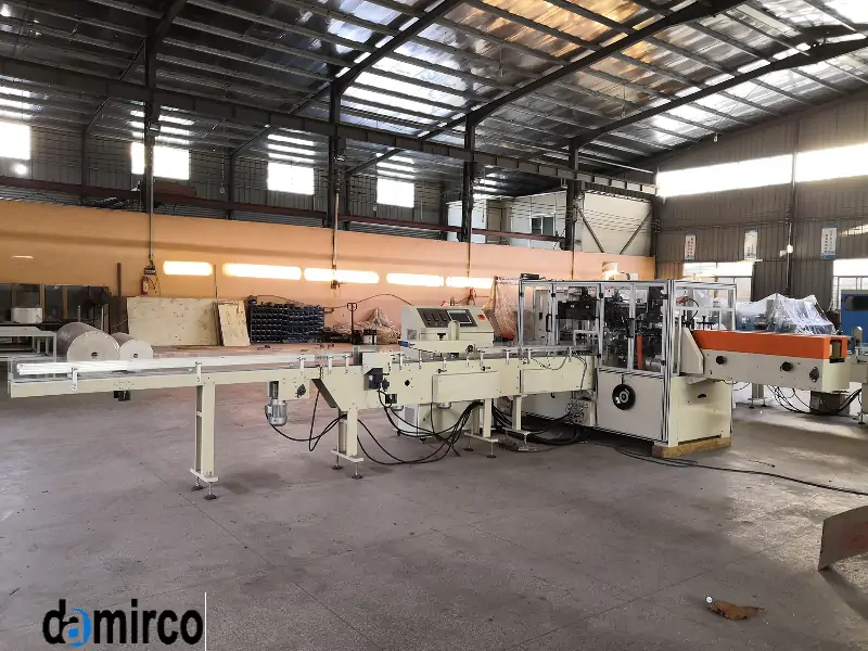 خط تولید در کارخانه 4