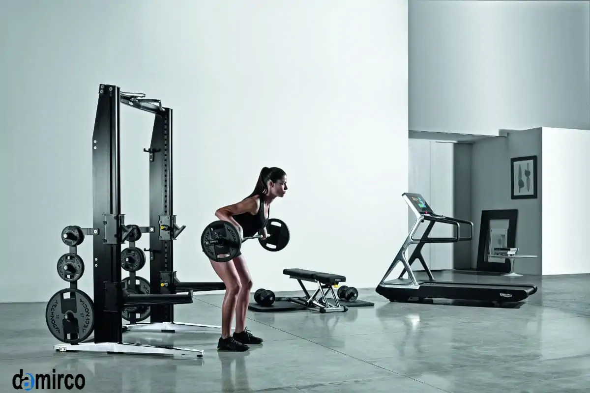 یک ورزشکار درحال تمرین