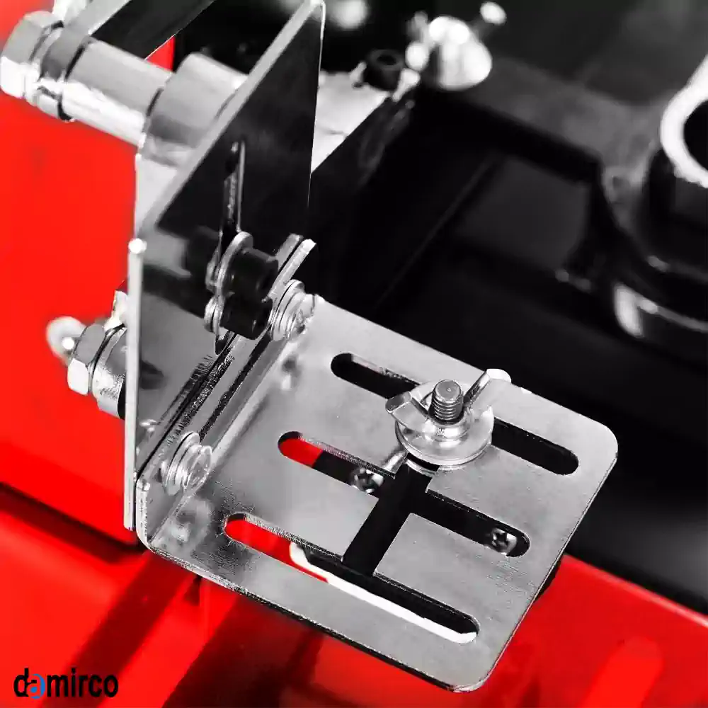 عکس نزدیک از دستگاه تامپو رومیزی